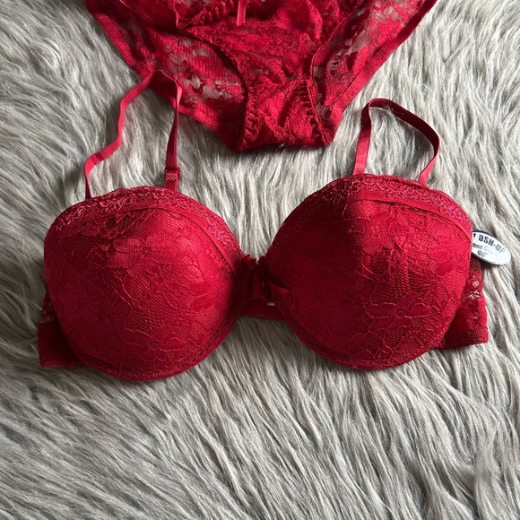 Inteco Intimates Two Piece Lingerie Set Womens Bra Size 36C Panty Medium/6 Red - Picture 2 of 5